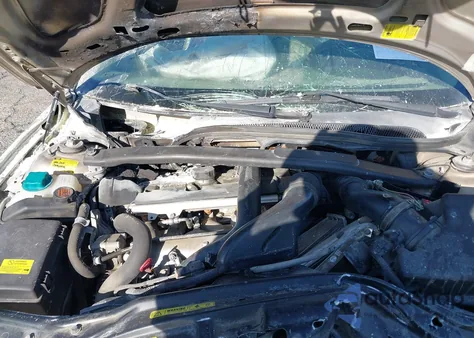 2002 Volvo S60 2.4T из США, поврежденный, VIN YV1RS58D622145793